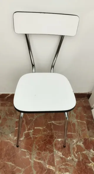 Silla cocina formica blanca y metal