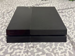 PS4 (PlayStation 4) Nera + Giochi