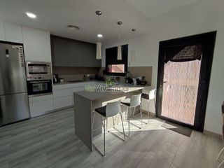 Chalet en venta en Vallirana