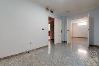 Local comercial en venta en Puerto de Garrucha en Garrucha