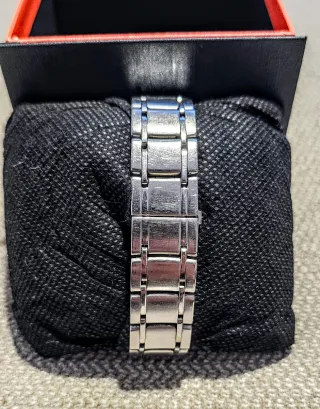 Orologio Citizen da uomo in argento e bianco