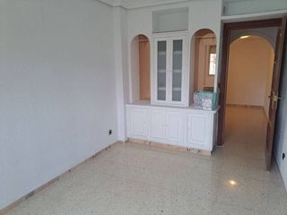 Piso en alquiler en El Juncal - Av. de la Paz en Sevilla