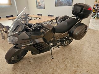 Kawasaki GTR 1400 del 2010