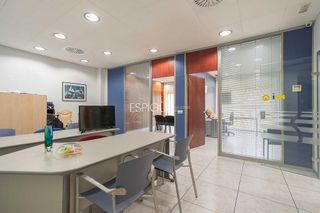 Oficina en venta en Empuriabrava en Castelló d´Empúries