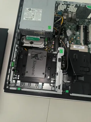 HP Compaq Elite 8300 SSF Ordenador con Windows 11