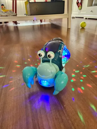 Cangrejo de juguete con luces