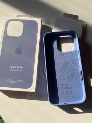 Cover iPhone 16 Pro Silicone Apple Blue Magsafe