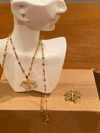 Set collana e orecchini foglia oro zirconi