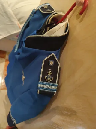 Traje de comunión azul con corbata