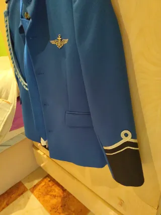 Traje de comunión azul con corbata