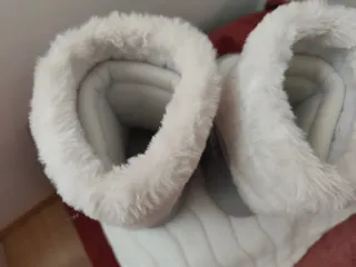 Botas de nieve plateadas con pompón,talla 6