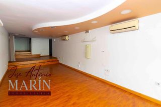 Local comercial en venta en Maria Auxiliadora - Barriada LLera en Badajoz