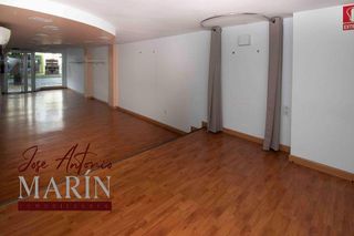 Local comercial en venta en Maria Auxiliadora - Barriada LLera en Badajoz