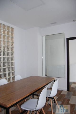 Local comercial en alquiler en Centro en Avilés