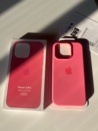 Cover iPhone 15 Pro Silicone MagSafe Rosa