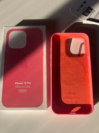 Cover iPhone 15 Pro Silicone MagSafe Rosa