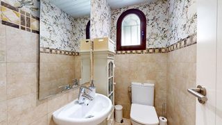 Casa adosada en venta en Poniente-Norte - Miralbaida - Parque Azahara en Córdoba