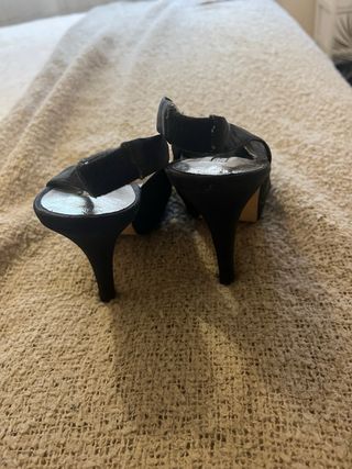 Sandalias de tacón negras La Strada