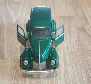 #1510 – Modellino auto (mod1)