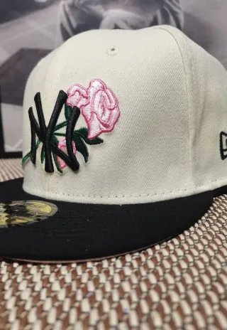 Gorra New Era 59Fifty Flores Talla 7.1/2