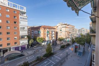 Piso en venta en Camino de Ronda - Rosaleda en Granada