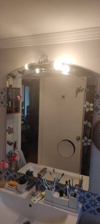 Specchio da bagno con luci