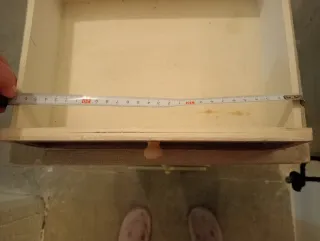 Cómoda pintada a mano con frutas