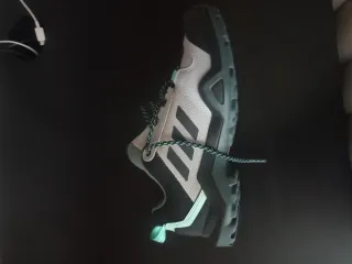 Adidas Terrex Goretex Talla 36 2/3.