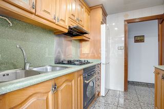 Piso en venta en Bellvitge en Hospitalet de Llobregat, L´