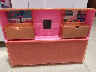 Casa de muñecas LOL Glitter con accesorios