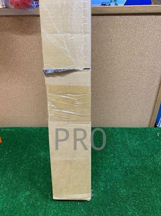 Barra per tende Amazon Basics con tensione regolabile