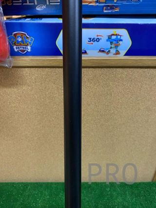 Barra per tende Amazon Basics con tensione regolabile