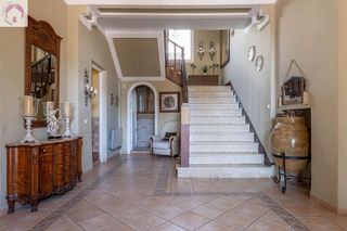 Chalet en venta en Ogíjares