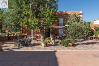 Chalet en venta en Ogíjares