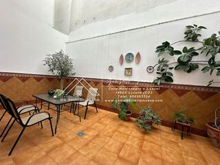 Casa adosada en venta en Lucena