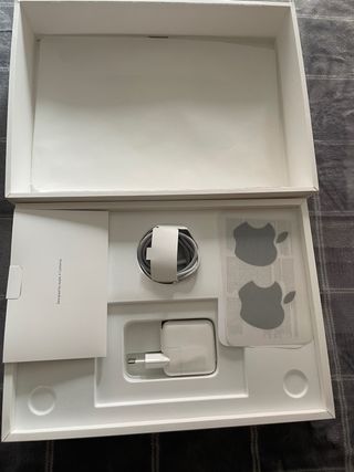 MacBook Air 13 M3 8GB 256GB SSD(2024)