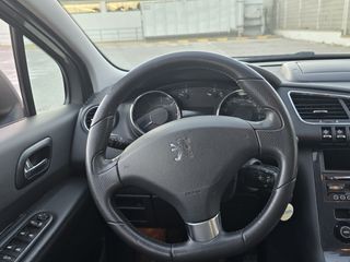 Peugeot 3008 2013