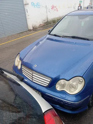 Mercedes-Benz Clase C 2005