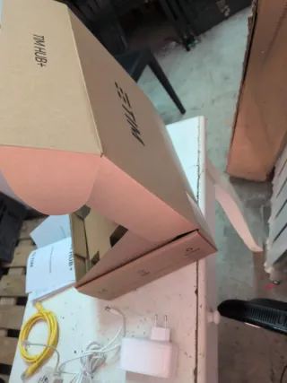 TIM HUB+ Modem Router adsl DGA4331TIM con scatola