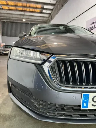 SKDA OCTAVIA 2.0 TDI*1 PROPIETARIO*HISTORIAL COM*