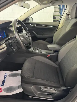 SKDA OCTAVIA 2.0 TDI*1 PROPIETARIO*HISTORIAL COM*