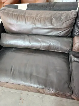 Sofá moderno 2 plazas cuero estampado vacuno