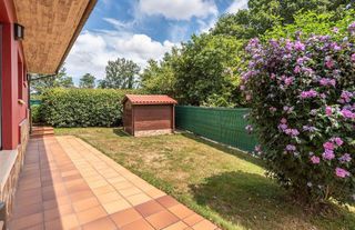 Chalet en venta en Llanera