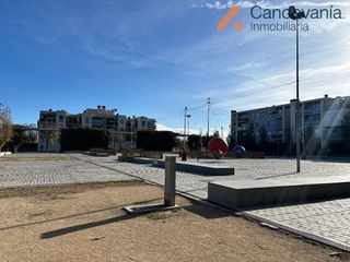 Garaje en venta en Zuera