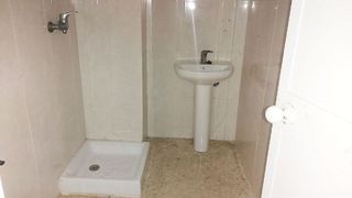 Local comercial en venta en La Paz - Segunda Aguada - Loreto en Cádiz