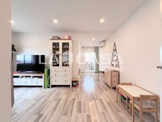 Piso en venta en Artigas - Llefià en Badalona