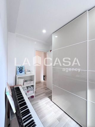 Piso en venta en Artigas - Llefià en Badalona