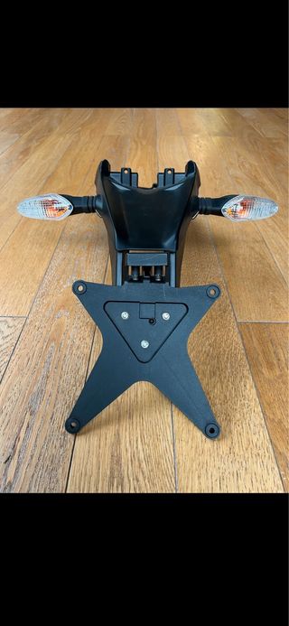 Portamatrículas Ducati 1100