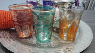 Set Teiera e Tazze da Tè