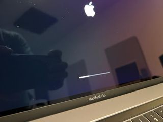 MacBook Pro 15” - 16gb - 256 SSD -Touchbar